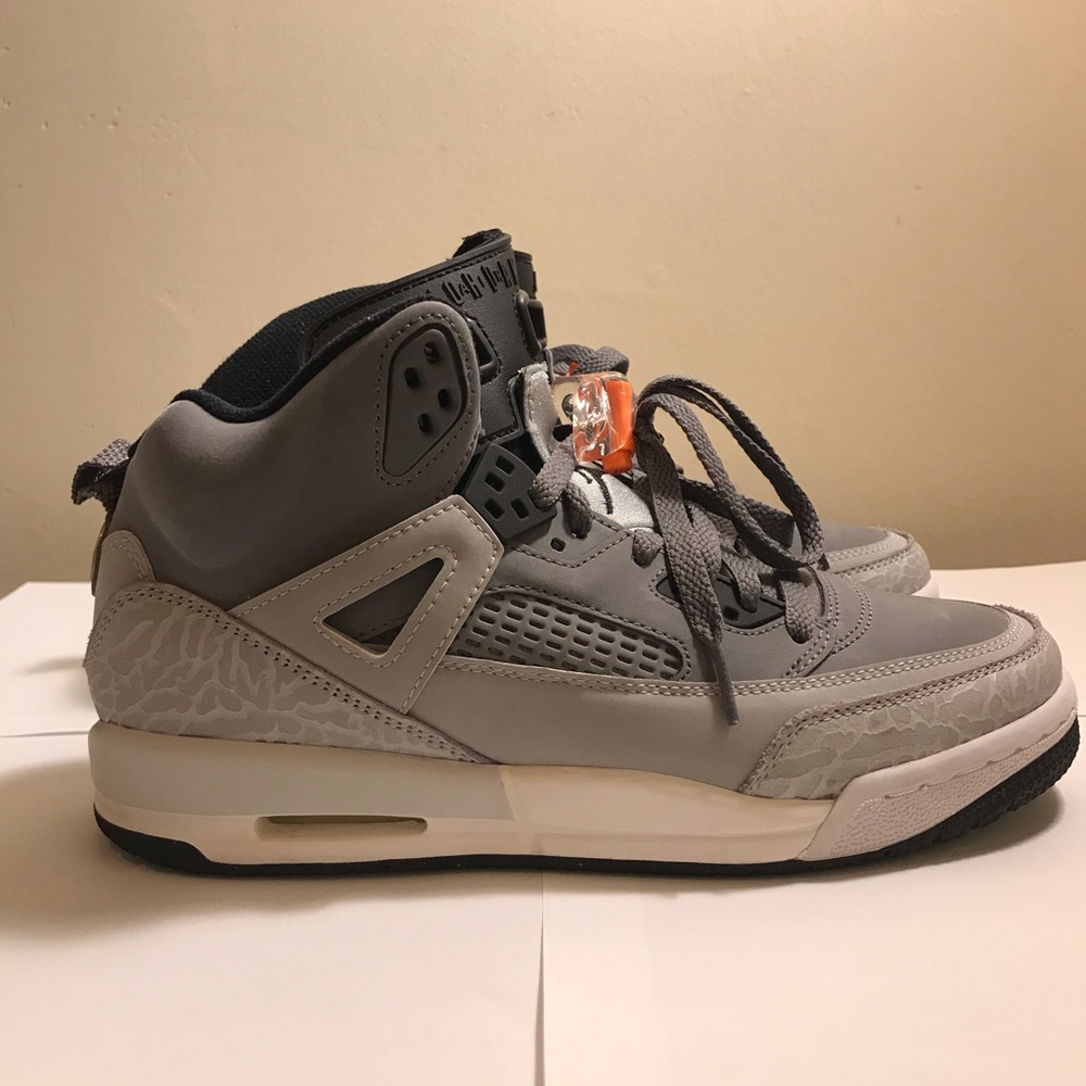 Jordan 4s (jordan spizike)
